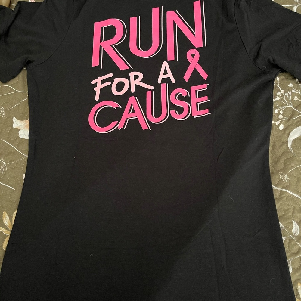 Under Armour Cancer Awareness T shirt Medium